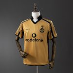 Manchester United 2001/02 100th Anniversary Edition Retro Jersey - 图片 8