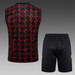 Manchester United 24/25 Black Red Splatter Vest - 图片 6