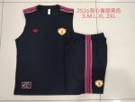 Manchester United Black Retro Vest - 图片 3