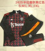 Manchester United 24/25 Half-Zip Jacket Black Red Spray - 图片 9